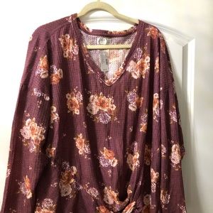 Maurice’s front knot top sz 3x